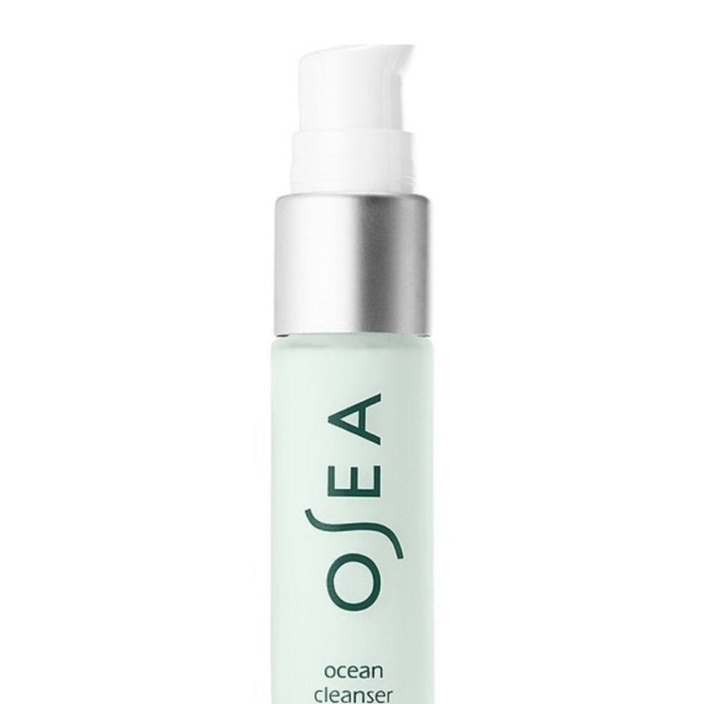 OSEA Ocean Cleanser - White and Gray - Picture 2 of 5